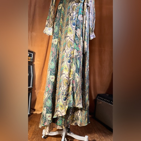Isabel Lu Elegant Paisley Maxi wrap Dress 100% silk SIZE L - Picture 4 of 9